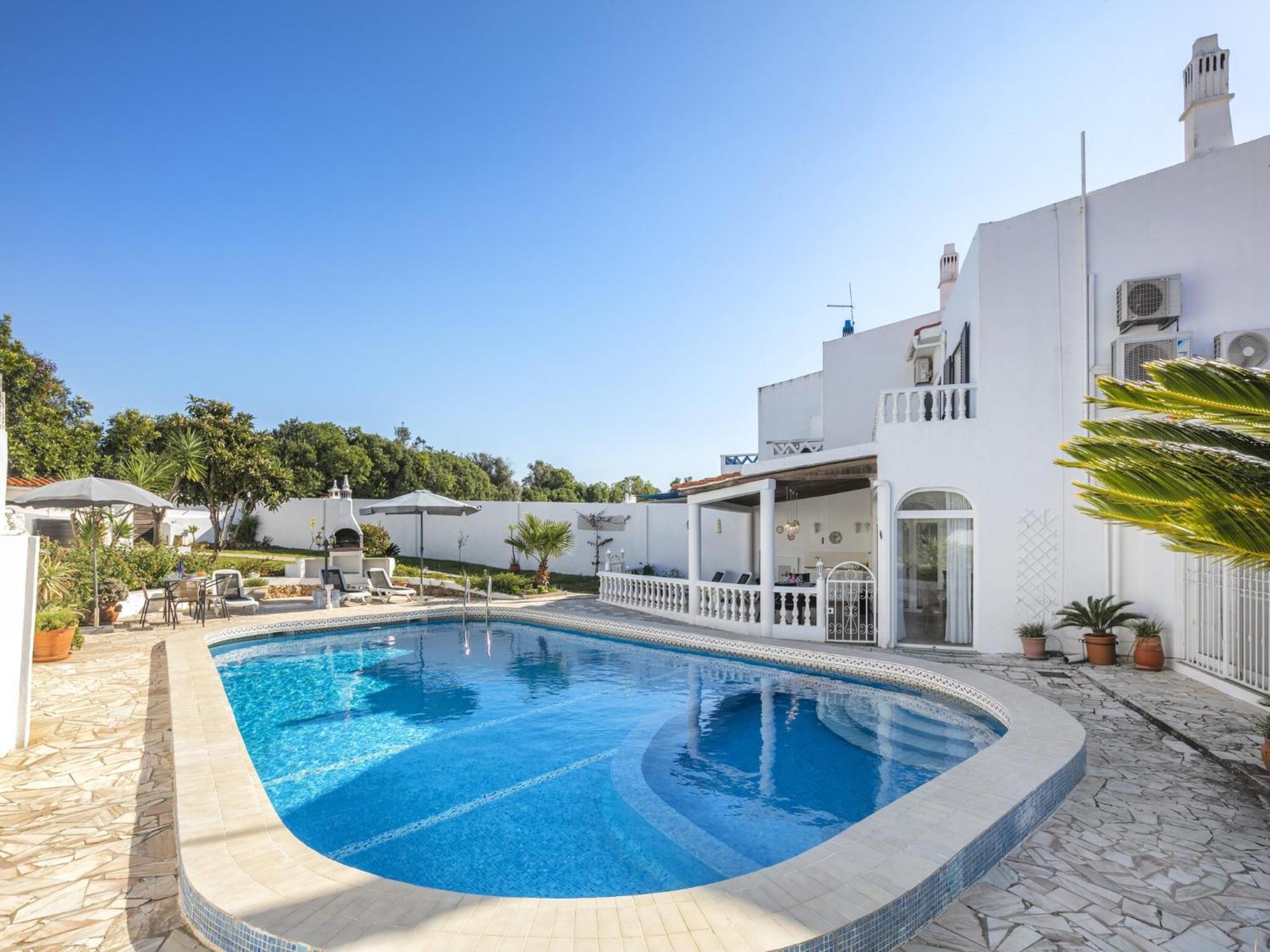 Comfortable In Carvoeiro, Algarve Holiday home *